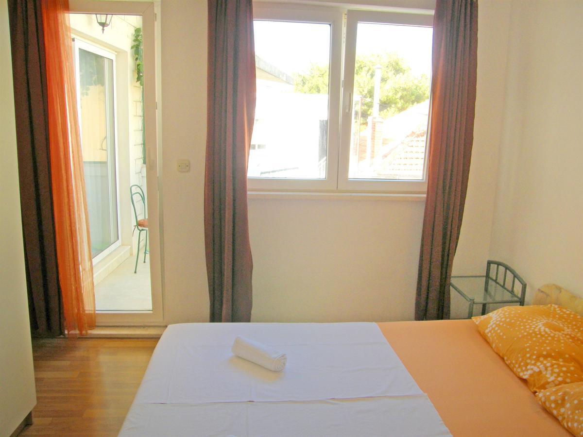 Apartments Jurica Primosten Luaran gambar