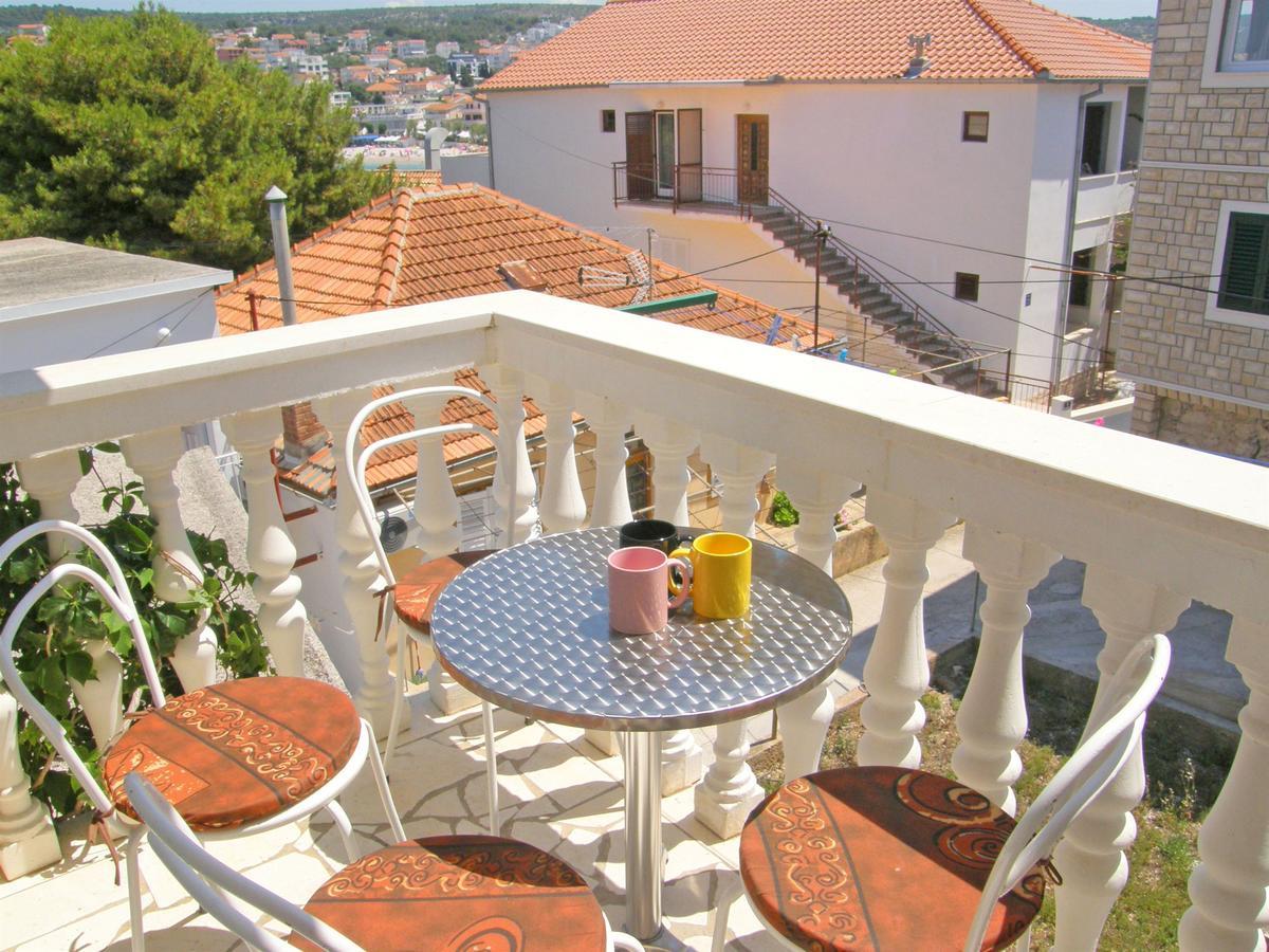 Apartments Jurica Primosten Luaran gambar
